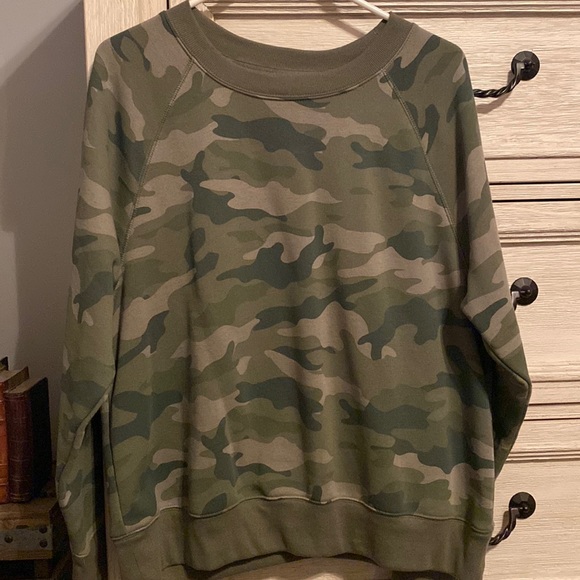 Old Navy Tops - Camo crew neck sweatshirt